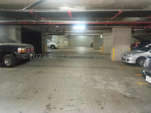 Oficina Comercial En Alquiler Mls #24-5774