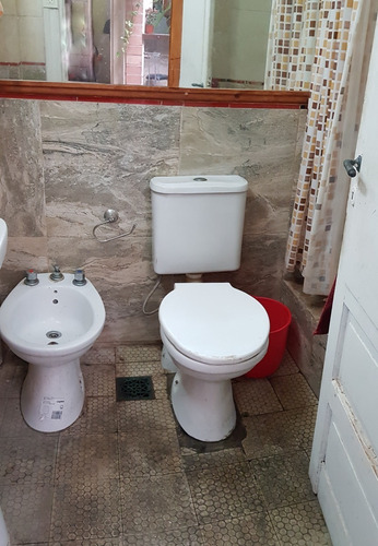 Imagen 14 de 28 de Av. Córdoba Al 4100, Palermo. Ph Sin Expensas. Planta Baja. Superficie 62 M2. 2 Ambientes Más 2 Entrepisos Que Pueden Ser Otros 2 Dormitorios. Patio Con Techo Rebatible. Reciclado Con Caños Y Cables