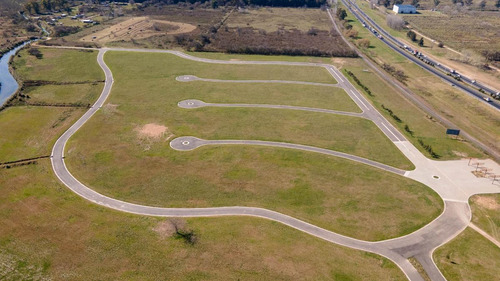 Terreno En Venta - 670mts2 - Aluen, Tristán De Suarez