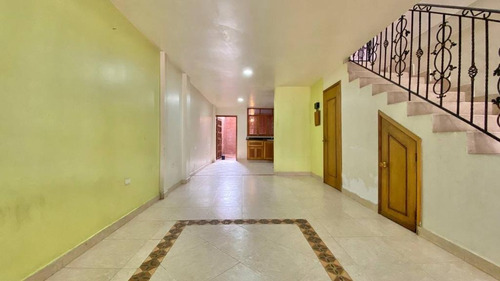 Imagen 9 de 13 de Casa En Alquiler En La Castellana