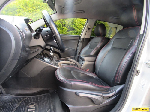 Imagen 10 de 15 de Kia Sportage Revolution 2.0 Turbo Diesel Mecanica 4x2