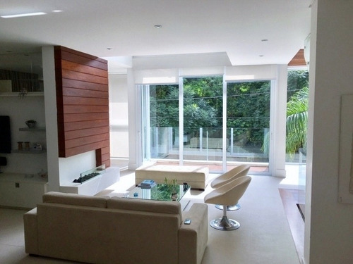 Casa À Venda No Alphasítio: Piscina Com Vista Para A Mata - Es120