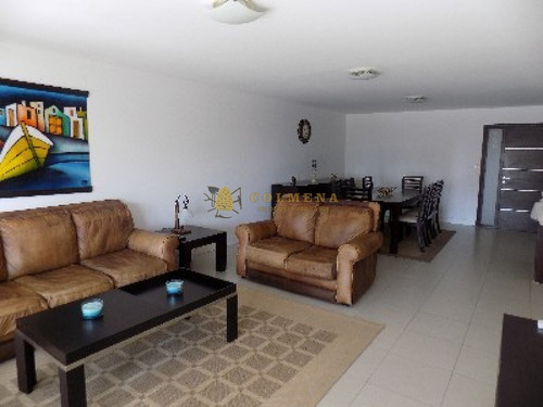 Excelente Oportunidad De 3 Dormitorios Mas De 130 M2! Parrillero Propio- Ref: 2196