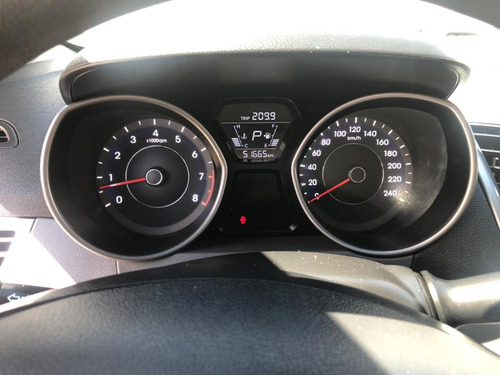 Hyundai Elantra Gls 1.8l Gls At 2015
