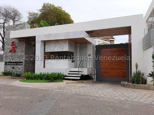 Amp, Mls #24-12816 Vende Casa En Fortaleza Creole