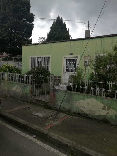 Imagen 3 de 4 de Casalote Esquinero