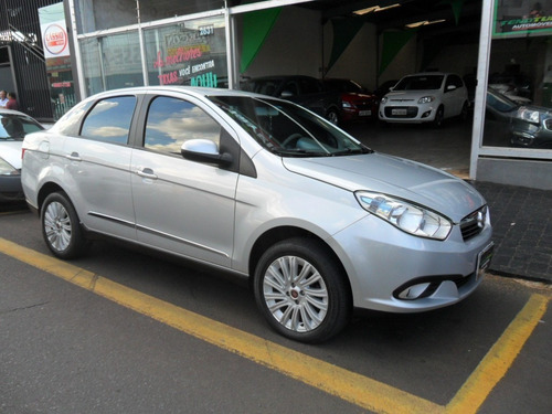 Fiat Grand Siena Essence 1.6 Prata 2014