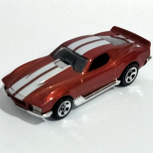 Hot Wheels 2011 New Models Blvd. Bruiser Cafe Car