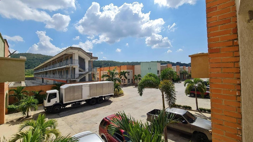 Imagen 2 de 21 de Galpon En Centro Empresarial Norte Galpon 18 Código 128353 Vende Yackeline Tovar 04145831984