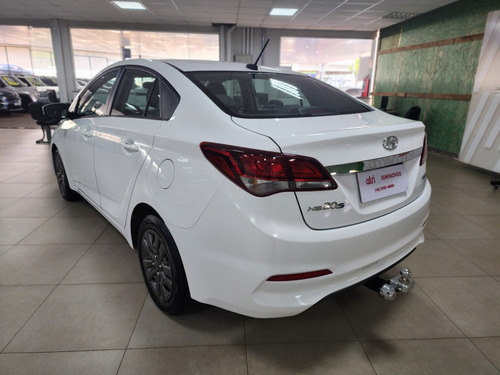 Hyundai HB20S 1.6 COMFORT PLUS 16V FLEX 4P AUTOMÁTICO
