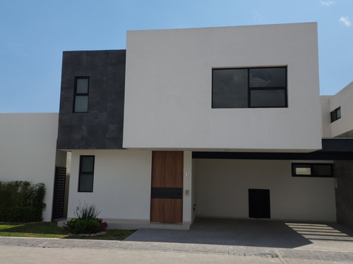 Casa Nueva De 3 Recamaras Con Vestidor Y Baño, Y Amenidades