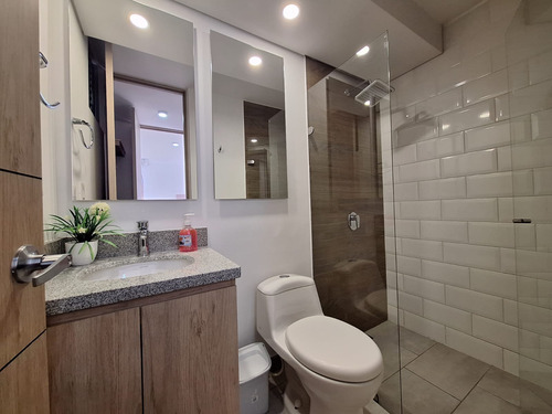 Apartamento Para Venta En La Felicidad (5800).