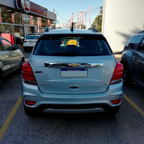 Imagen 4 de 15 de Chevrolet Tracker 1.8 4x2 Fwd Ltz Premier 2017
