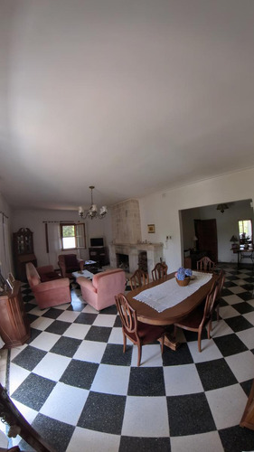 En Venta En Rio Ceballos - 5 Dormitorios - 5000m2 De Terreno - Se Recibe Depto Como Parte De Pago