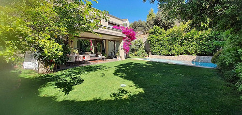 Estupenda Casa Mediterranea En Condominio
