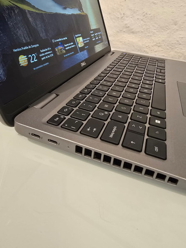 Dell Precision 5540 Core I7 13th 1355u Gen 16gb Ram 512 Ssd Plateado (Usado)