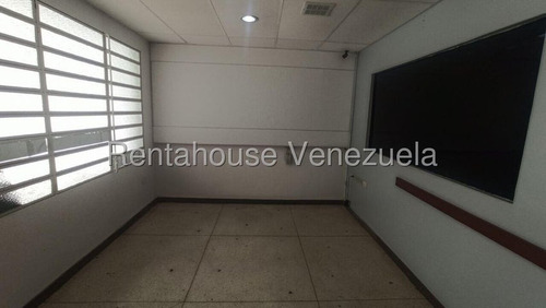 Jean Pavon Tiene Excelente Casa Local Comercial En Alquiler En El Este De Barquisimeto Lara 1 8 0 9 3