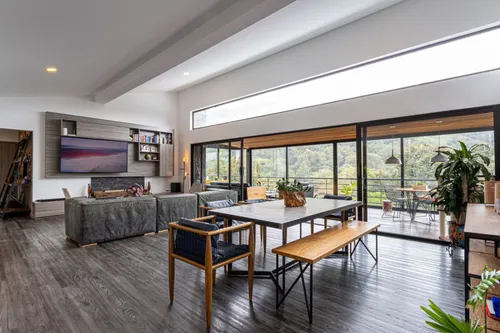 Casa En Venta En Carrizales. Cod V24082