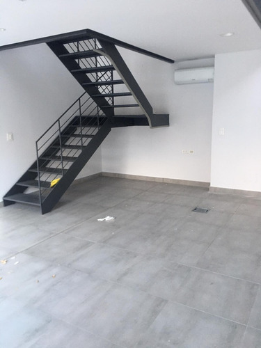 Alquiler De Local Comercial En Barrio Cordón