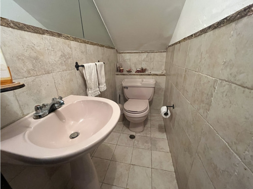 Se Vende Casa 646m2 Santa Marta 2056
