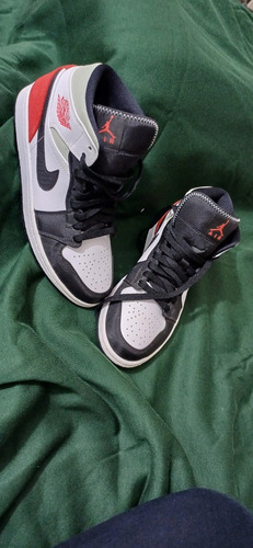 Tênis Air Jordan 1 Mid Se Originales