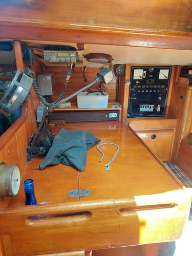 F&c 31 De Frers . Volvo 18 - Permutaria Por Auto O Barco