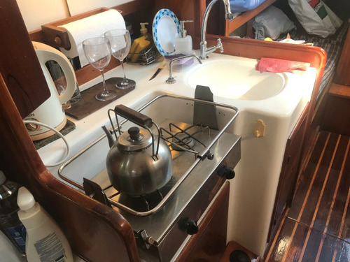 Velero Cp 30 De Regata Volvo 13 Hp Dsl