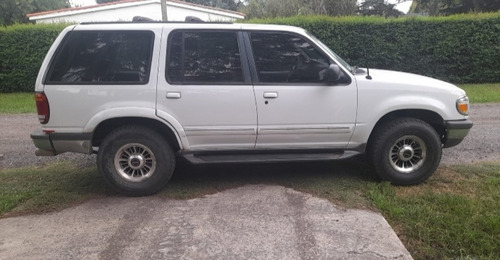 Ford Explorer 4.0 Xlt 4x4 At