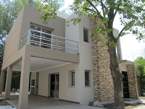 Venta De Casa  En  Barrio  Bambu Villages Classic  En Canning