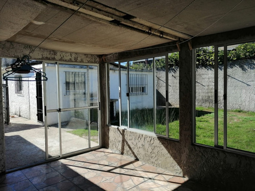 Reservada - Sitio Vende - Casa De Tres Dormitorios
