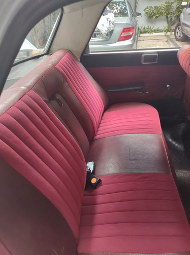 Imagen 11 de 12 de Peugeot 404