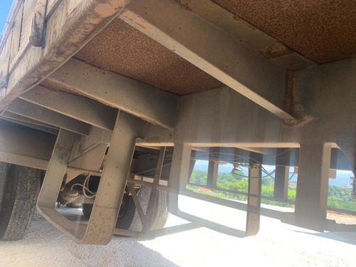 Carreta Carga Seca 1994 Assoalho De Ferro Com Pneus