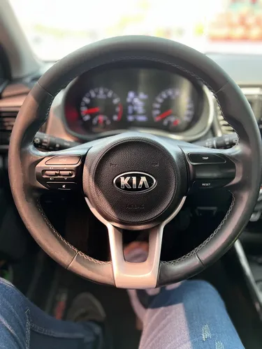 Kia Rio 1.4 Vibrant Hb At