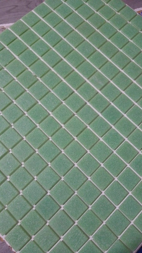 Imagen 9 de 10 de Venecitas Biseladas Color Verde 2x2 Para Piletas