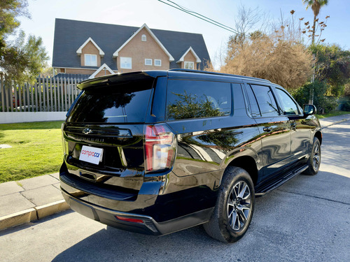 Chevrolet Suburban 5.3 at 4x4