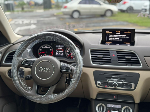 Audi Q3 2.0 TFSI AMBIENTE QUATTRO