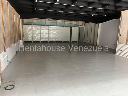 Se Alquila Local En La Guarita