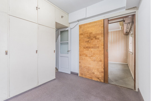 Imagen 29 de 30 de Venta Departamento Muy Luminoso De 4 Ambientes Con Dependencia En Balvanera