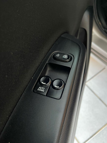 Hyundai HB20 1.0 Unique Flex 5p