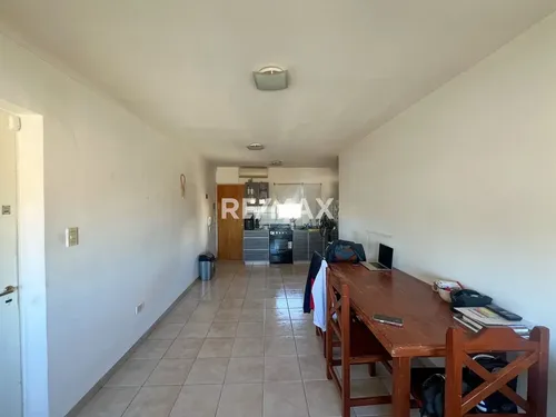 Venta - Dpto 1 Dorm Y Cochera - Apto Crédito - Nqn