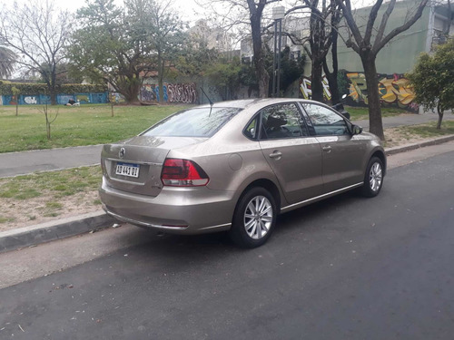 Imagen 7 de 10 de Volkswagen Polo 2018 1.6 Comfortline