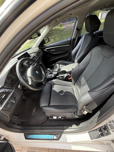 BMW Serie 3 3.0 330i Sedan Sport Line 252cv