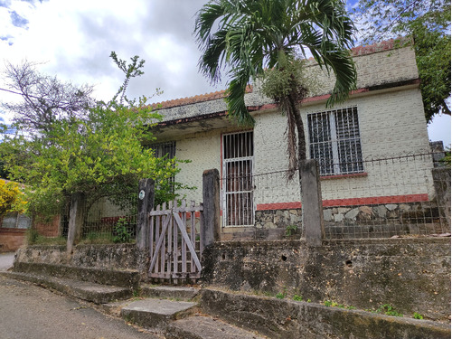 Venta De Casa En Margarita Nueva Esparta Sector La Fuente Rz