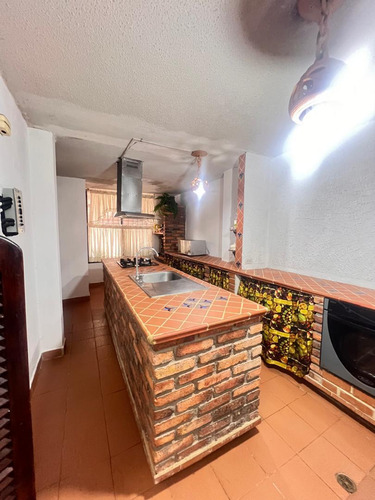 Venta De Casa Ubicada En La Urbanización Altos De Paramillo
