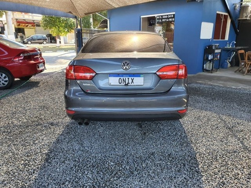 Imagem 5 de 10 de Jetta 2.0 Comfortline Flex 4p Tiptronic