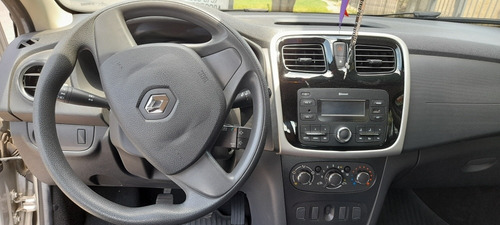 Imagen 12 de 15 de Renault Logan 1.6 Authentique Plus 85cv Nac 2018
