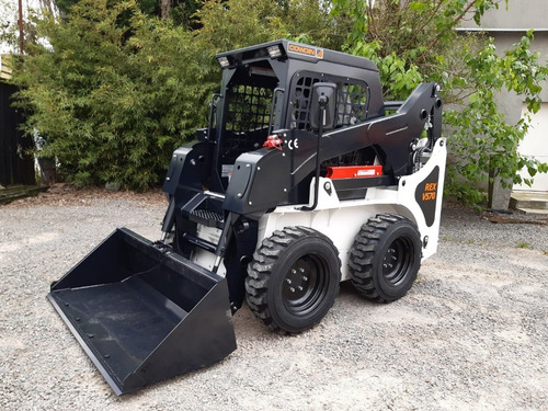 Imagen 11 de 15 de Cowdin Mini Cargadora Rex V570