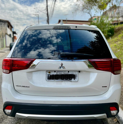 Imagem 3 de 10 de Mitsubishi Outlander 2017 2.2 Ftp 4wd 5p New