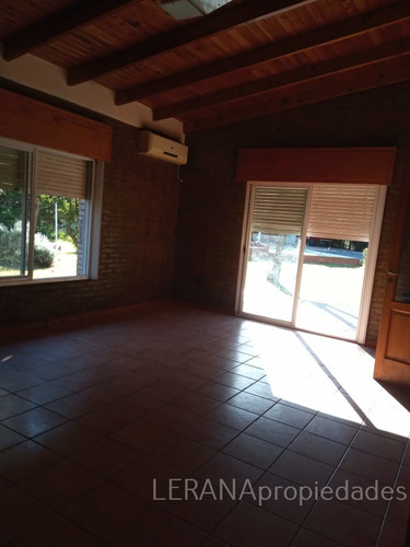 Imagen 7 de 14 de Venta O Permuta Quinta 3 Amb C/ Quincho Y Pileta - Chivilcoy