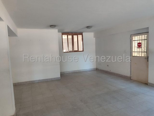 Oportunidad De Inversion Se Vende Terreno De 8.500 Mts En La Prolongación De Av. Aragua 25-16890 Hc